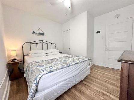148 Burk Unit 3, 2nd Floor front unit, Wildwood, NJ, 08260 Aditional Picture