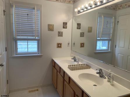 5560 West Ave, First, Ocean City, NJ, 08226 Aditional Picture