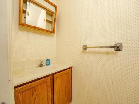 19 Clipper Ct, Atlantic City, NJ, 08401 Aditional Picture