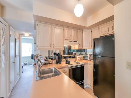 16 Monroe, A8, Margate, NJ, 08402 Aditional Picture
