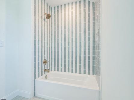 135B Crocus, west side \