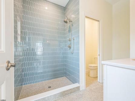 135B Crocus, west side \