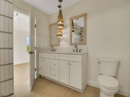 135B Crocus, west side \