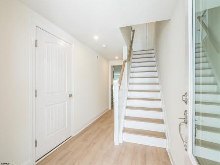 135B Crocus, west side \