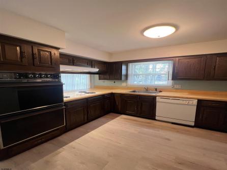 2 Sandy Ct, Linwood, NJ, 08221 Aditional Picture