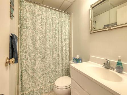 100 Berkley, 6 L, Chelsea, NJ, 08401 Aditional Picture