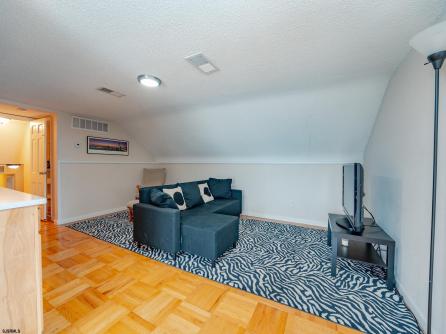 202 English, Northfield, NJ, 08225 Aditional Picture