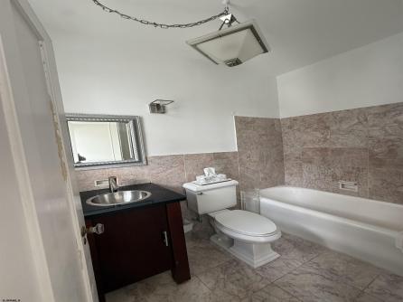 2 Hartford, D5, Atlantic City, NJ, 08401 Aditional Picture