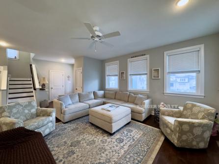 225 W Inlet Rd