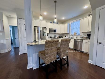 225 W Inlet Rd