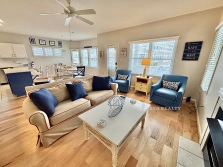 1717 Asbury Ave