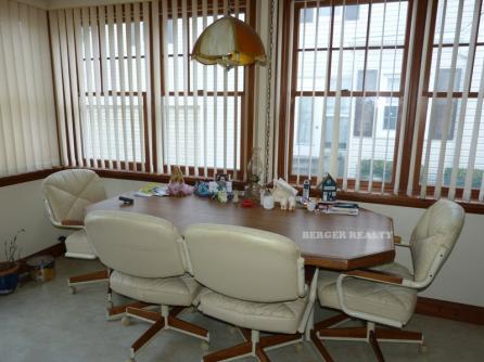 310 East Surf Road