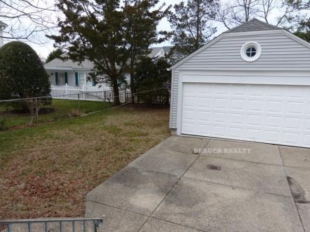 310 East Surf Road