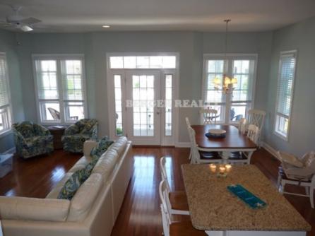 2513 Asbury Ave.
