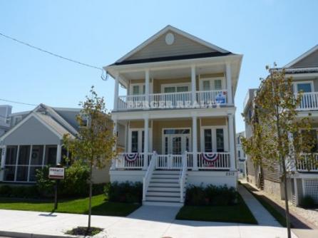 2513 Asbury Ave.