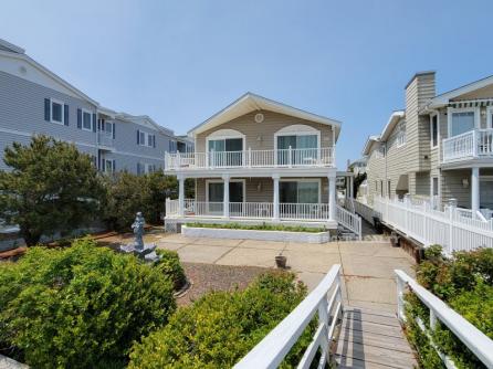 1644 Boardwalk