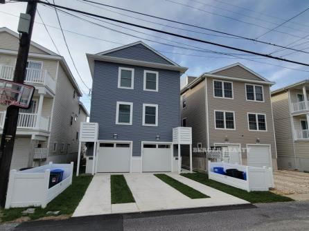 1439 West Ave