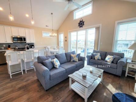 1439 West Ave
