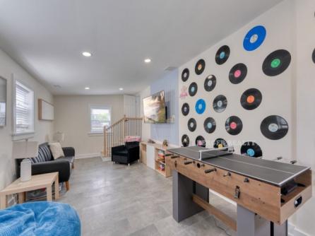 1100 West Ave