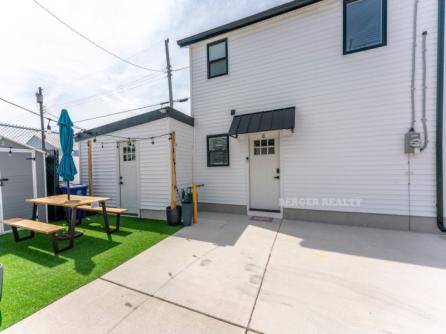 1100 West Ave