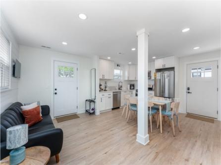 1100 West Ave