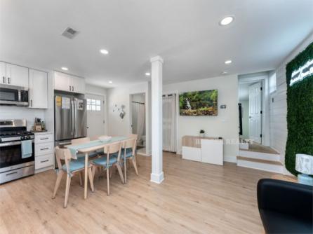 1100 West Ave