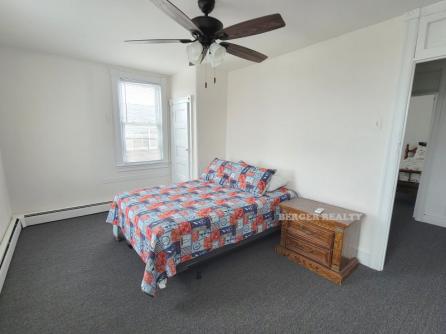 1422 Central Ave.