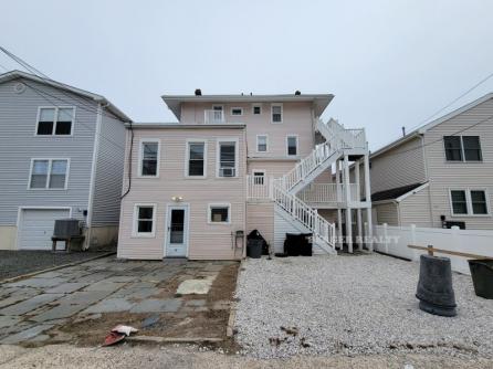 1422 Central Ave.