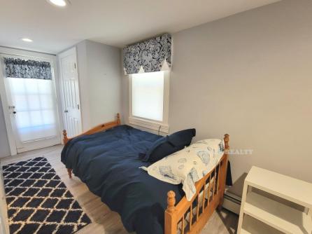 1110 Ocean Ave