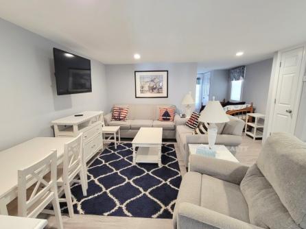 1110 Ocean Ave