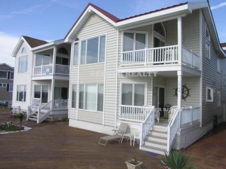 1746 Boardwalk