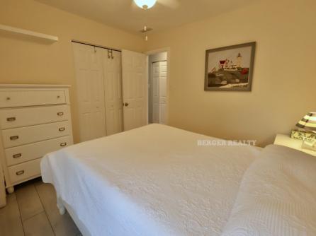 1140 Bay Ave
