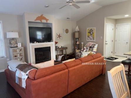 1315 West Ave