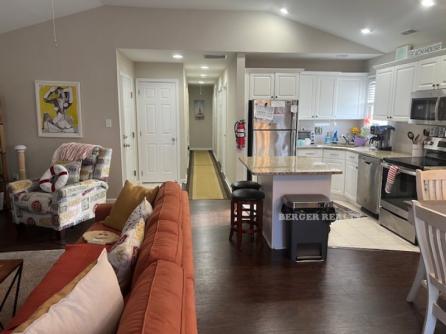 1315 West Ave