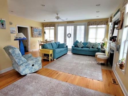 9 Spruce Road