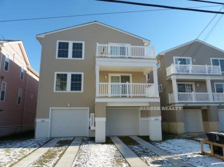 1306 Wesley Ave