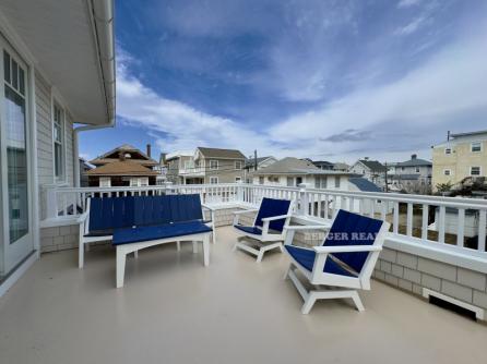 1216-B Ocean Ave