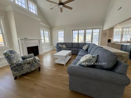 1216-B Ocean Ave
