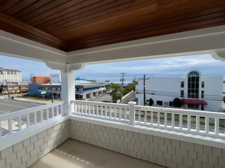 1216-B Ocean Ave