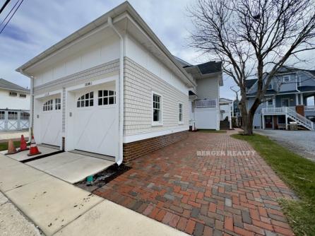 1216-B Ocean Ave