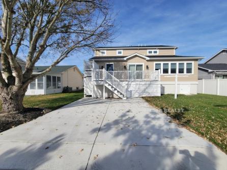 121 Brigantine Drive