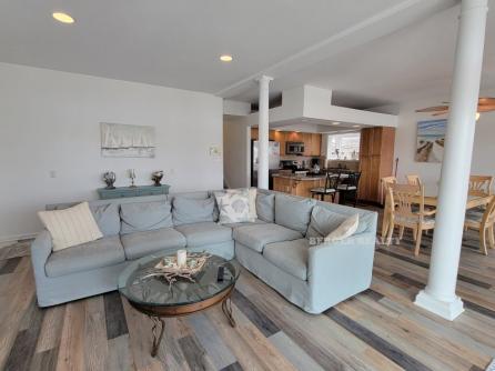 4421 Central Ave.