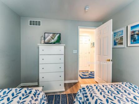 1701 Asbury Ave