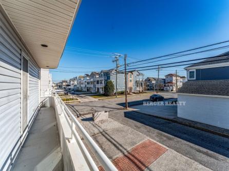 1701 Asbury Ave
