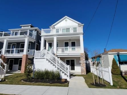 225 West Ave