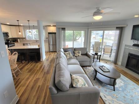 2844 Central Ave.