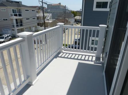 914 Ocean Ave