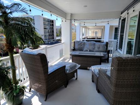 910 Ocean Avenue