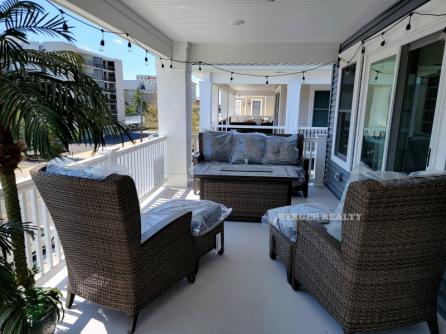 910 Ocean Avenue