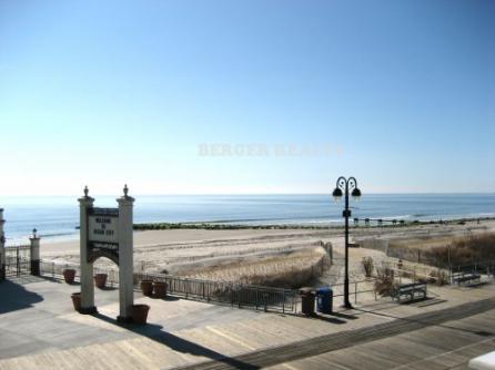 820 Boardwalk